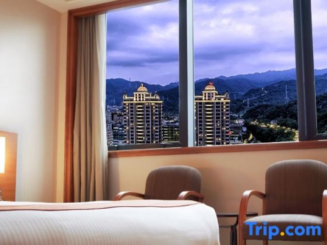 2 Bedrooms Executive Twin Suite