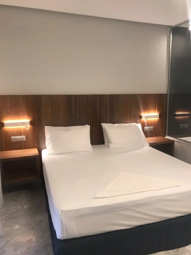 1 Bedroom Deluxe Suite