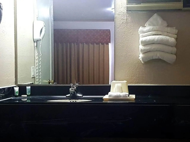 Best Budget Inn Anaheim