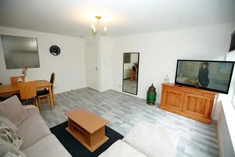 Wallace Apartment