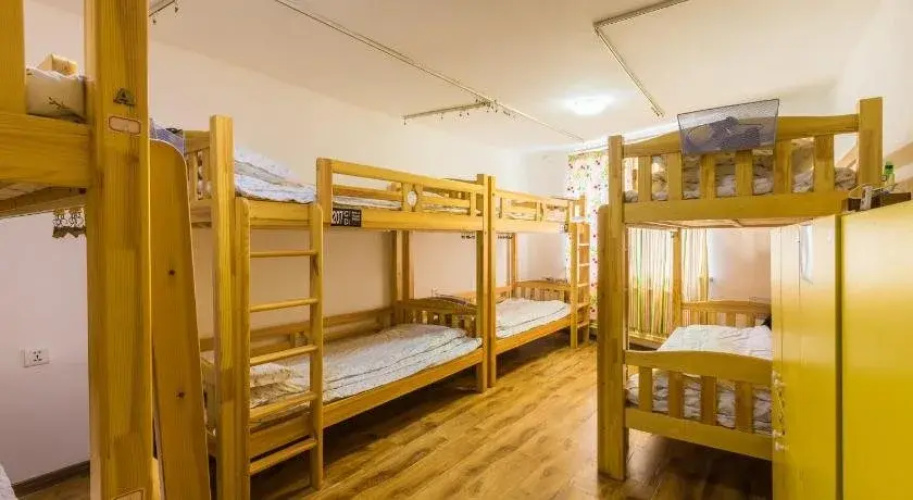 Dalian Buzz Light Year Youth Hostel