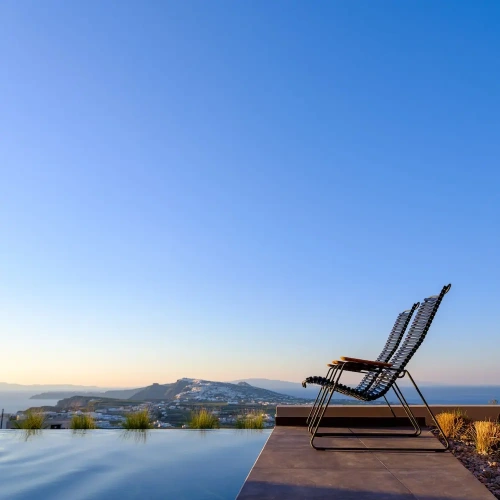 2 Bedrooms Executive Suite with balcony and with mountain view