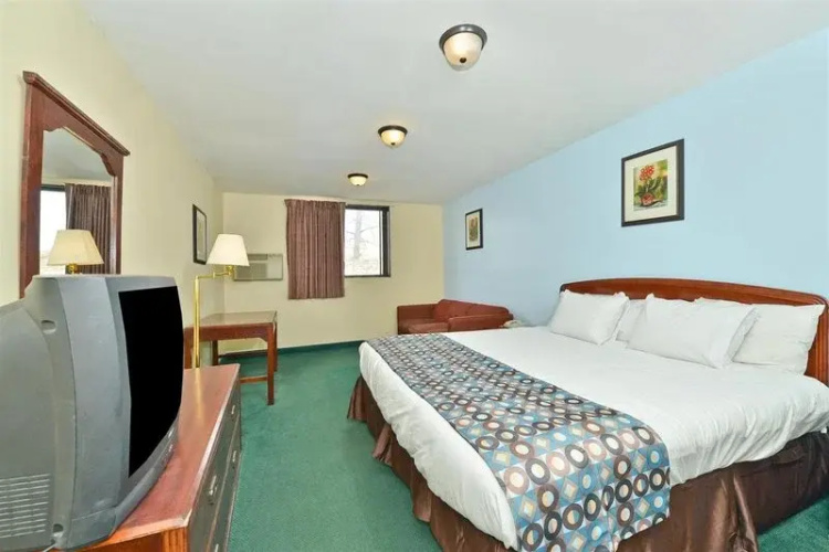 Motel 6 Troy MO