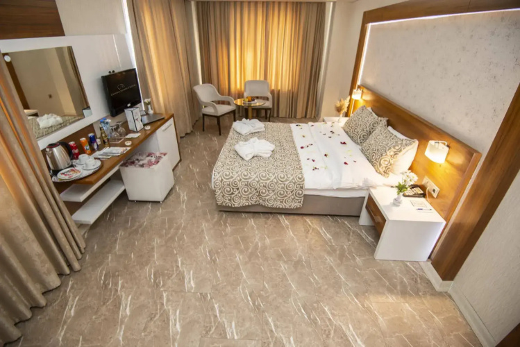 Mcg Marble Hotel