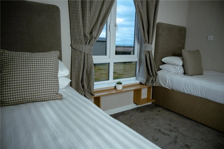 3 Bedrooms Standard Sextuple room with lake view