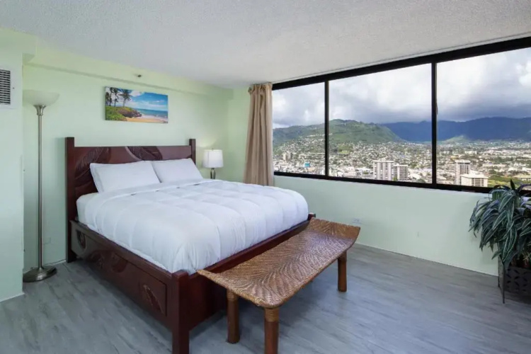 2 Bedroom Penthouse w/Ocean Views