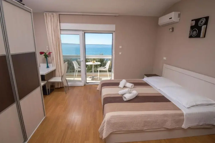 Studio with sea view