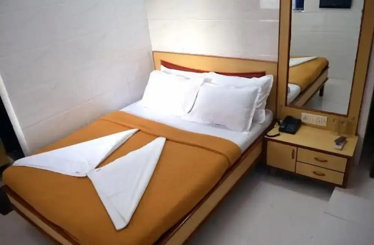 Hotel New Deepak