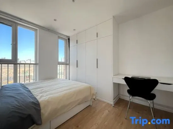 3 Bedrooms Standard Family room