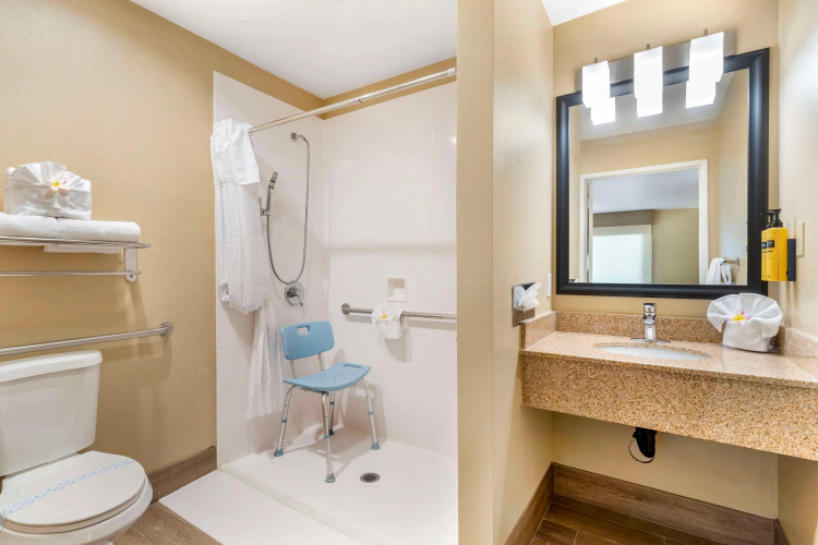 Best Western Plus Heritage Inn photo 12