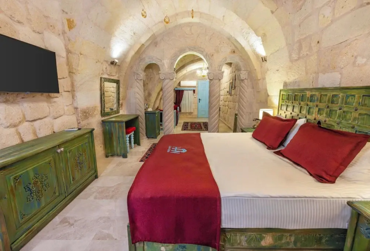 Han Cave Suites
