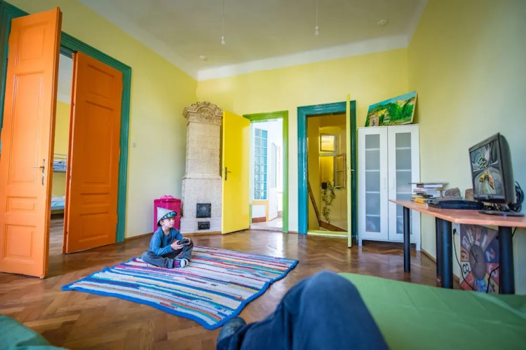 Mountain Tale - Hostel
