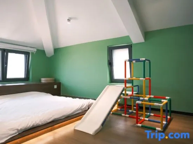 2 Bedrooms Family Suite with view