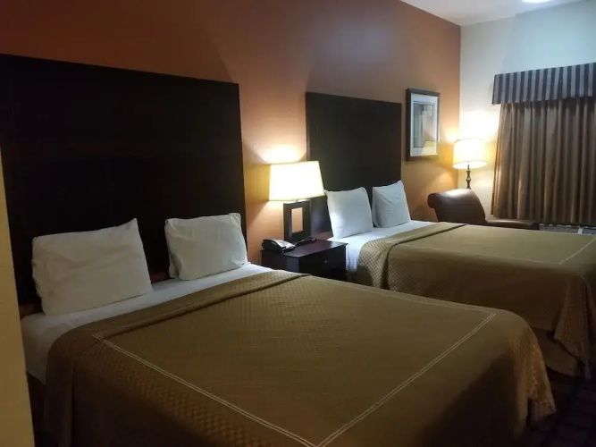 Executive Inn & Suites