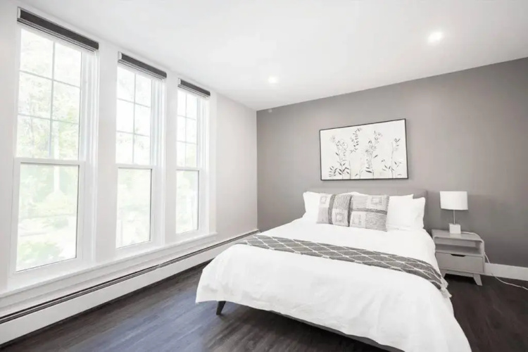 Unique 3BR 2bath Quadplex Free Parking Laundry