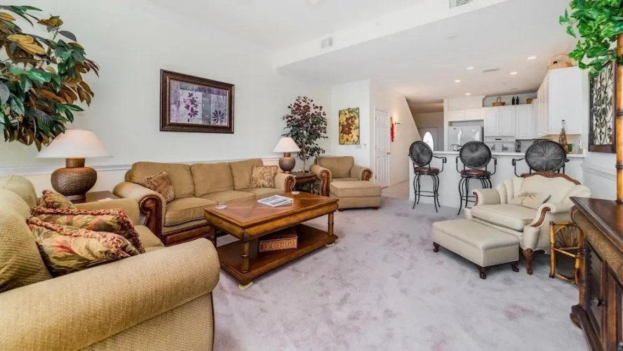 4410 Warren ave 508