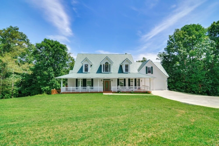 6 Bedrooms Cottage