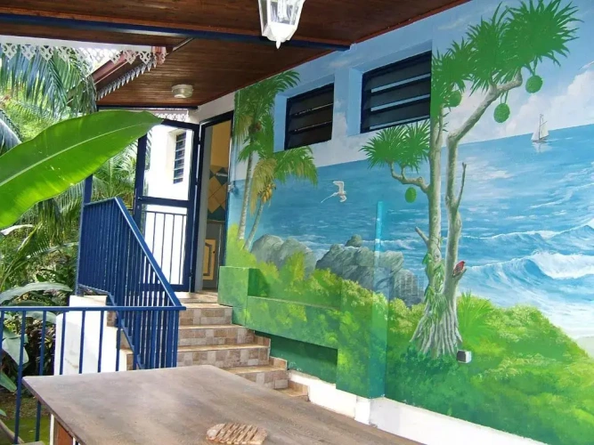 3 Bedrooms Cottage