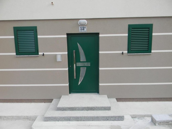 Apartment with balcony