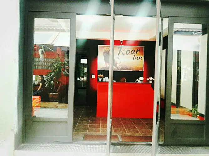 Roar Inn Patong