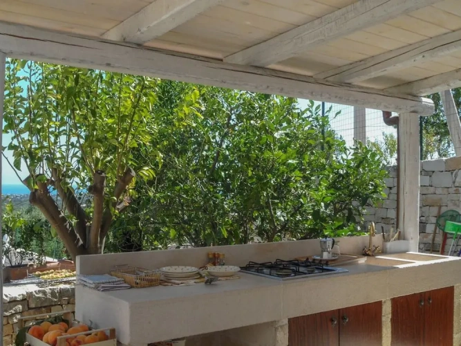 2 Bedrooms Villa
