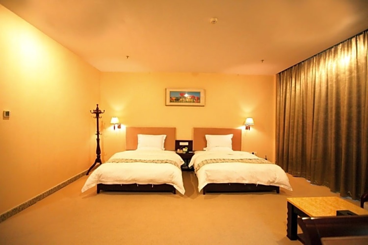 Executive Twin room with garden view