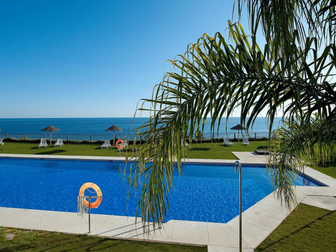 Apartment Magnificent front seaview, Torrox