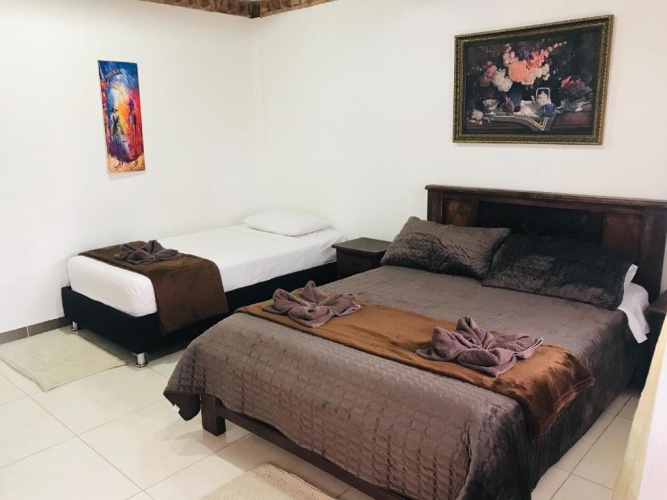 Standard Triple room