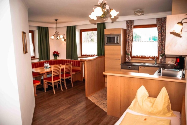 2 Bedrooms Apartment