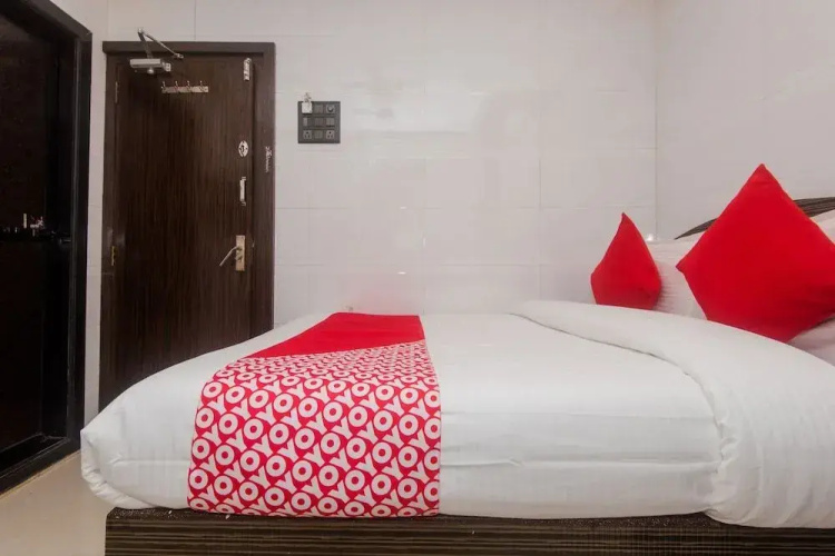 OYO 19353 Relax Guest House