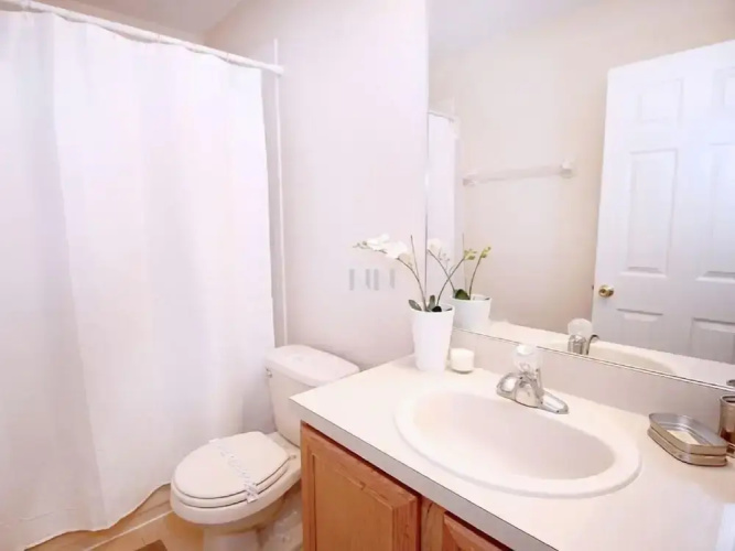 Fv62884 - Regal Oaks - 4 Bed 3.5 Baths Townhome