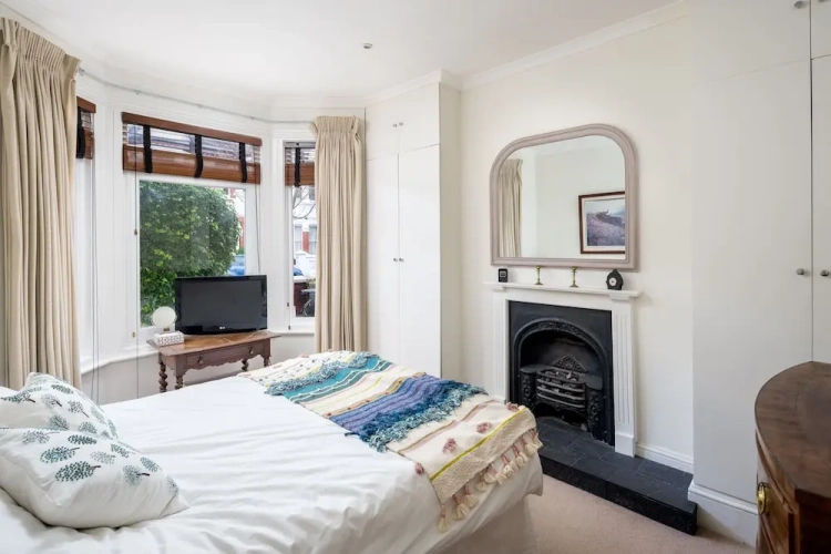 2 Bedrooms Quadruple Apartment