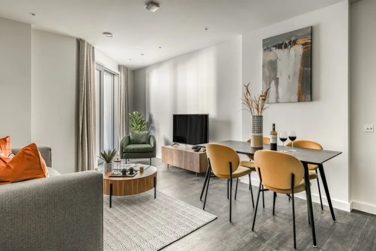 1 Bedroom Apartment