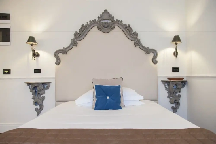 Deluxe Single room
