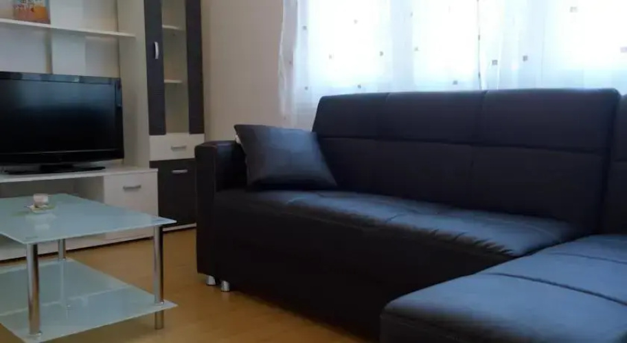 Old Town Bridge Apartment