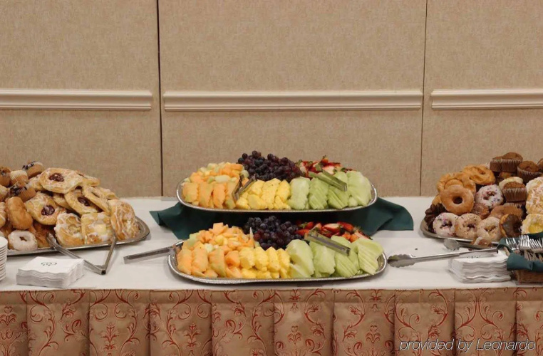 DoubleTree by Hilton Bloomington photo 15