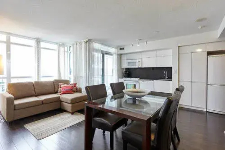 Executive Furnished Condos - Parade II