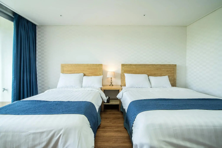 Breeze Bay Hotel