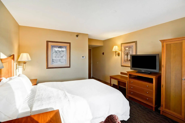 Hampton Inn State College