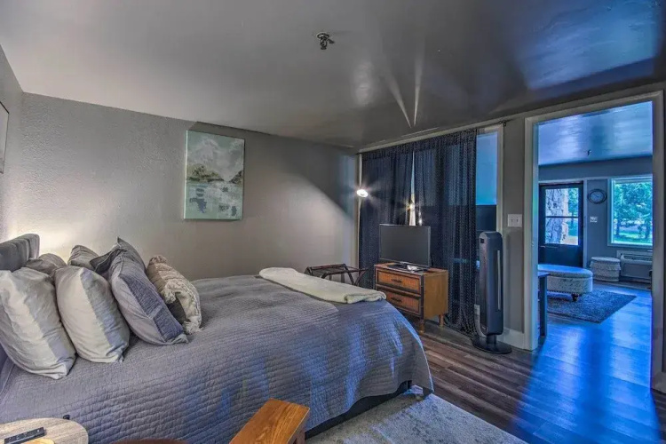 Pool Access: Condo W/ Patio In Afton - 格羅夫