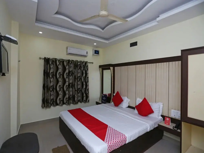 OYO 24968 Hotel Mpr