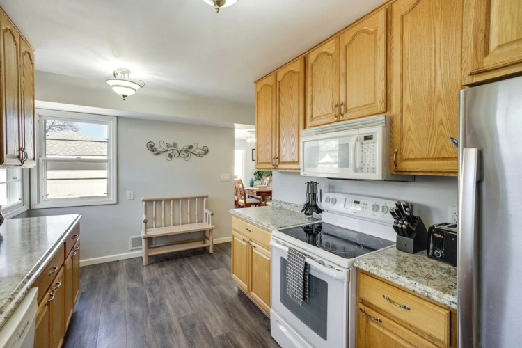 4 Bedrooms Cottage