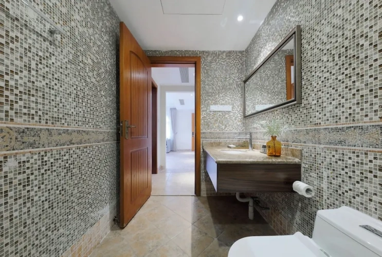 Superior Double room with balcony and with courtyard view