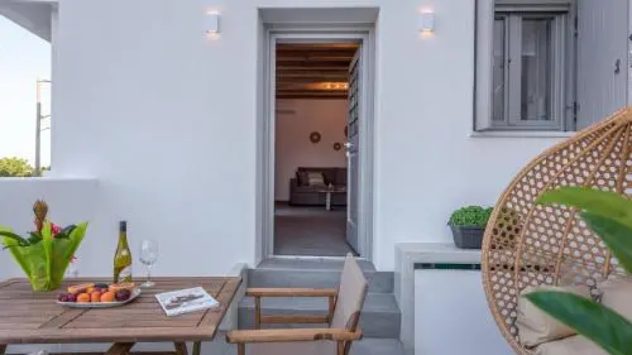Esperanza Apartments