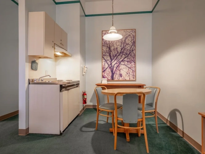 Classic Quadruple room