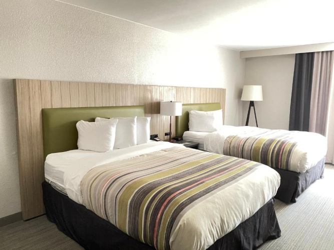Standard Quadruple room