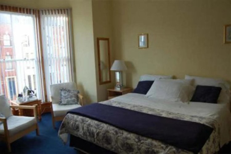 Pinewood Guest House