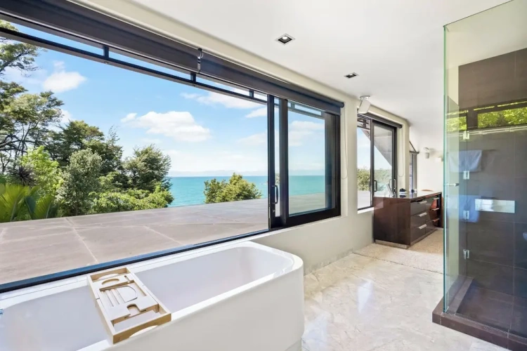 Luxury Suite