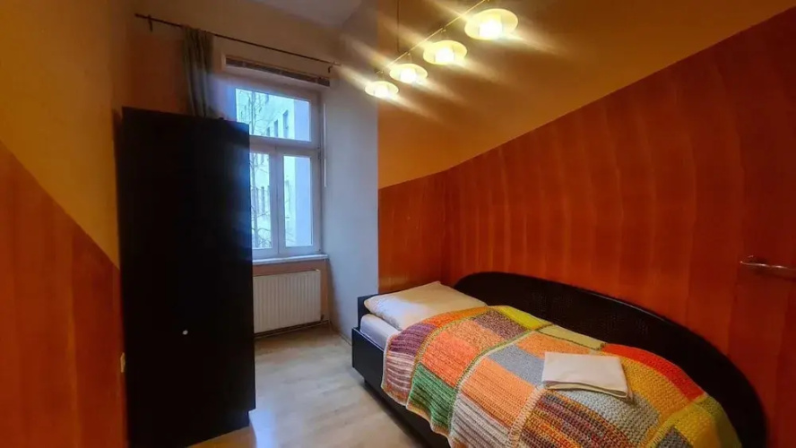 Simple Room Long Stay Central Location