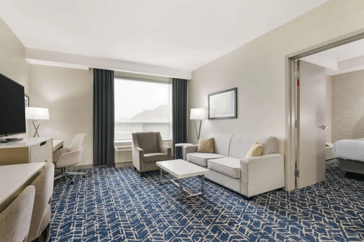 Quadruple Suite